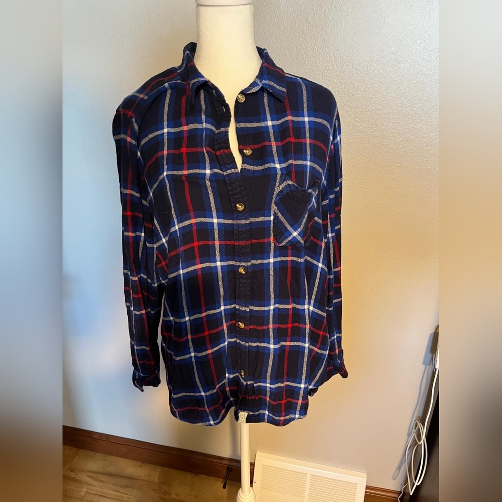 American Eagle XL Women's Flannel Button-Down - Cozy & Stylish, EUC